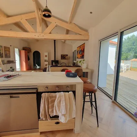 Charmante Maison Vendeenne Renovee, Entre Amis Ou En Famille Holiday home *